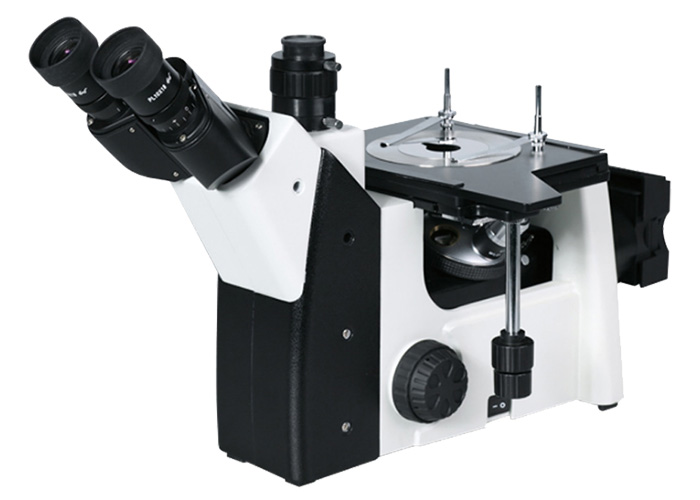How to operate when observing materials with inverted metallographic microscope?