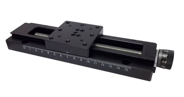 Precision measurement method of manual displacement platform